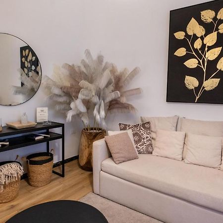 Dea Luxury Casa Vacanze- Zona Chiesa A Trullo - 알베르벨로 외부 사진