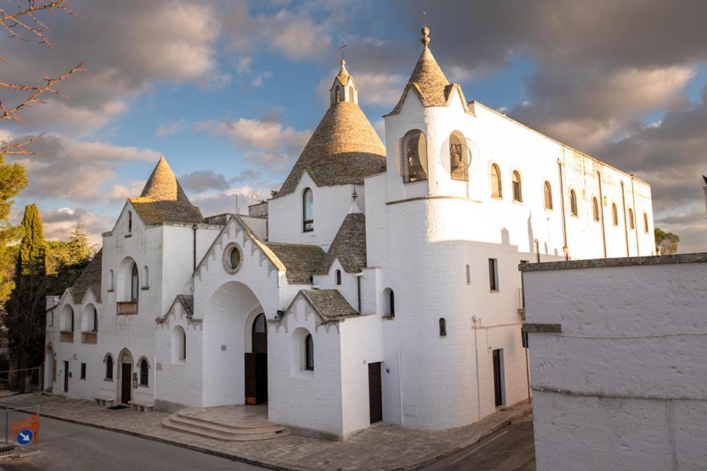 Dea Luxury Casa Vacanze- Zona Chiesa A Trullo - 알베르벨로 외부 사진