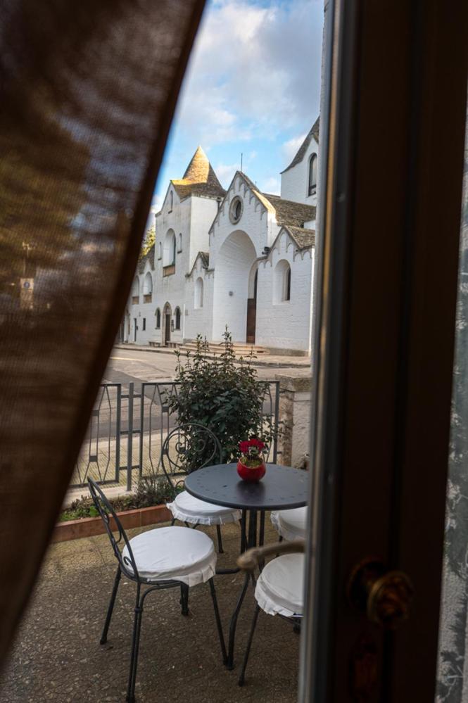 Dea Luxury Casa Vacanze- Zona Chiesa A Trullo - 알베르벨로 외부 사진